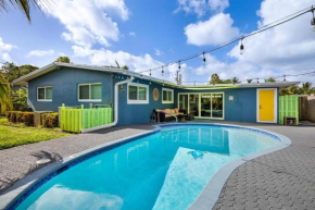 Florida vibes 3-bedroom villa with pool and yard